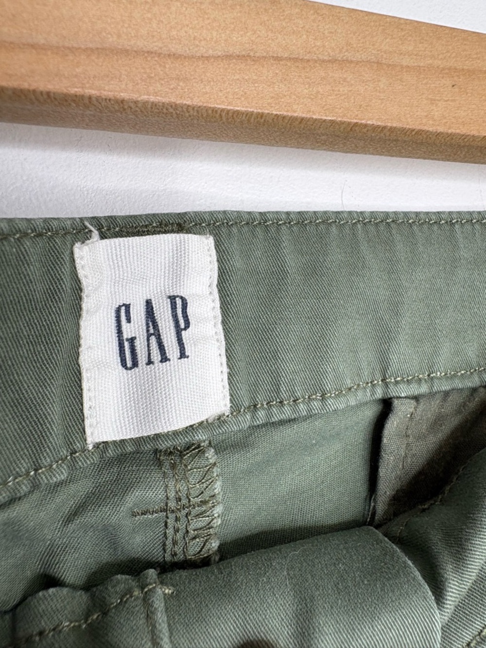 GAP Girlfriend Khaki 16 - Picture 5 of 7